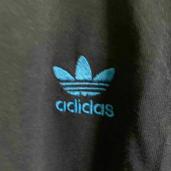 Adidas 3 stripes Tee, Brand New with Tags - Picture 3 of 8